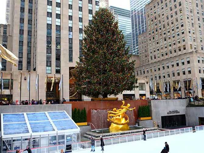 Cosa vedere a Midtown Manhattan - Pista di pattinaggio del Rockefeller