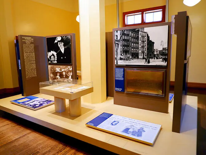 Tour di Statua della Libertà ed Ellis Island - Mostra