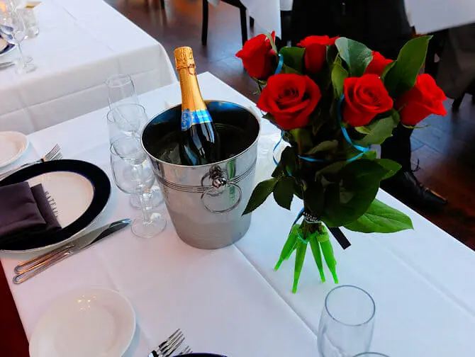 Crociere con cena di San Valentino a New York