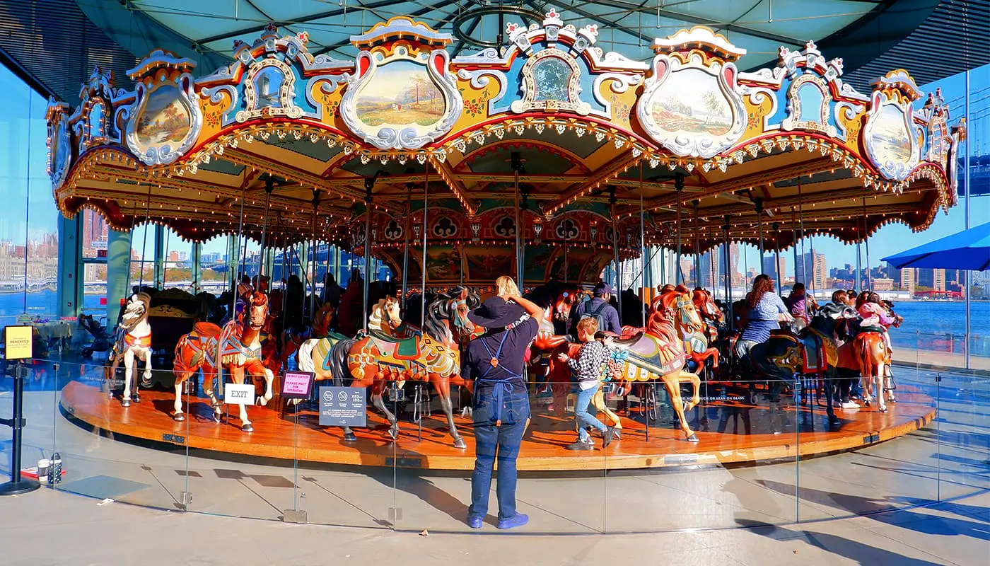 Jane's Carousel a Brooklyn - Il carosello