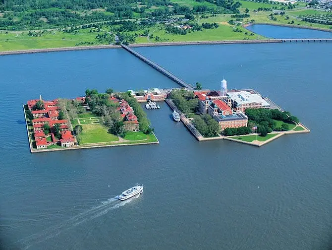Ellis Island a New York