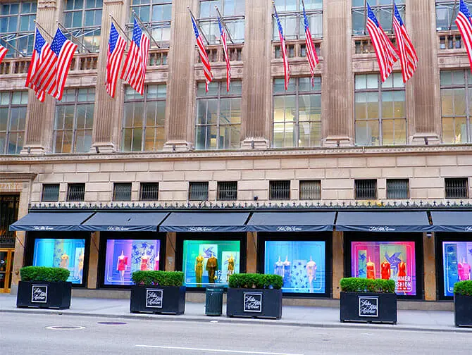 Shopping sulla Fifth Avenue