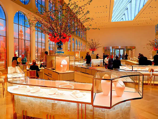 Shopping sulla Fifth Avenue - Tiffany's