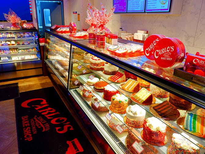 La pasticceria da Carlo il boss delle torte a New York - pasticcini assortiti