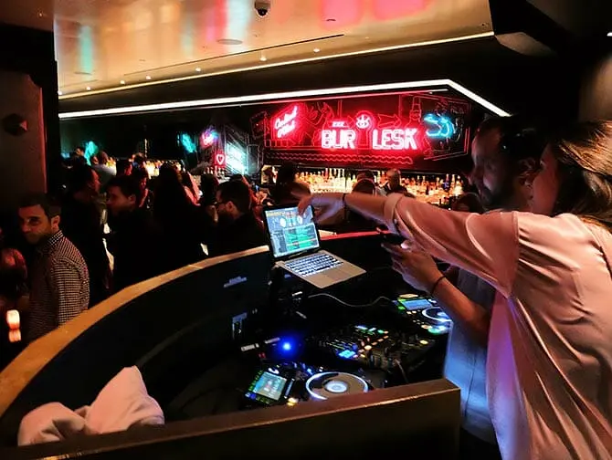 Giro dei nightclub di New York