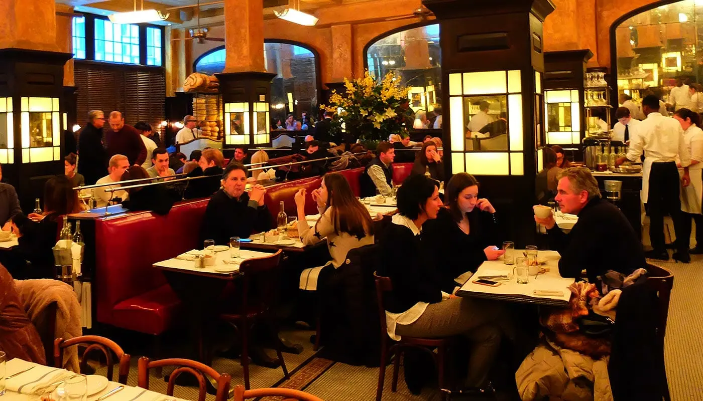 Ristoranti e bar romantici a New York - Balthazar a New York