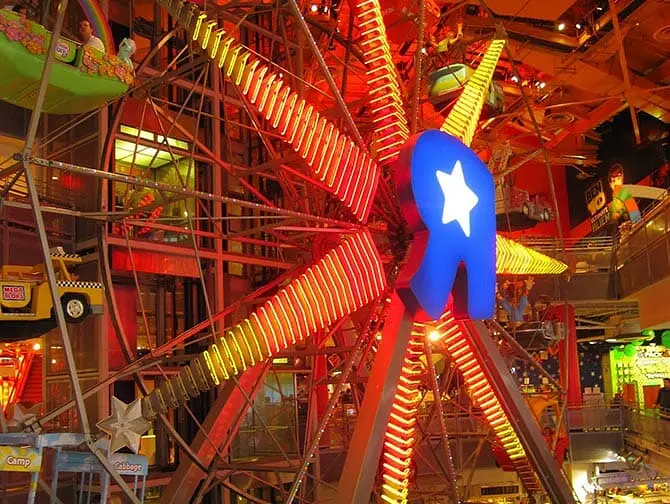 Toys R us a Times Square