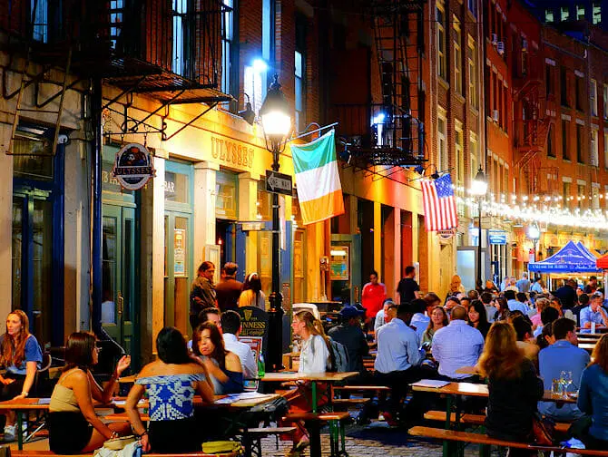 Ristoranti su Stone Street a New York - Bar e ristoranti