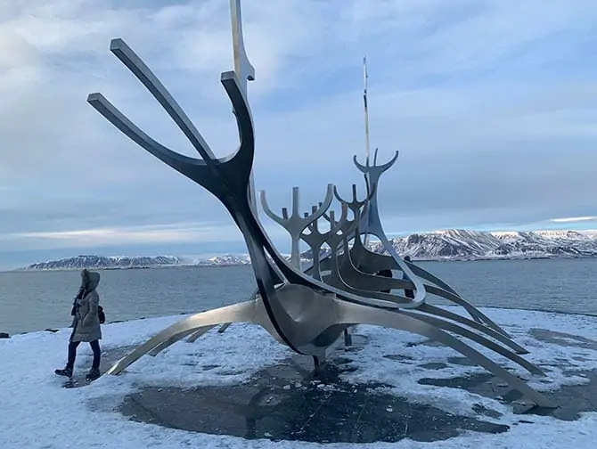 Fermata in Islanda alla volta di New York - Solfar
