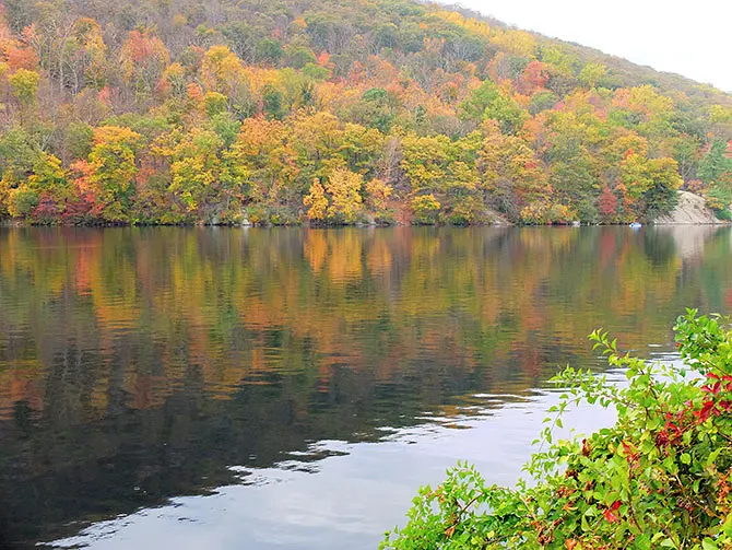 Escursione a Bear Mountain a New York - Colori autunnali