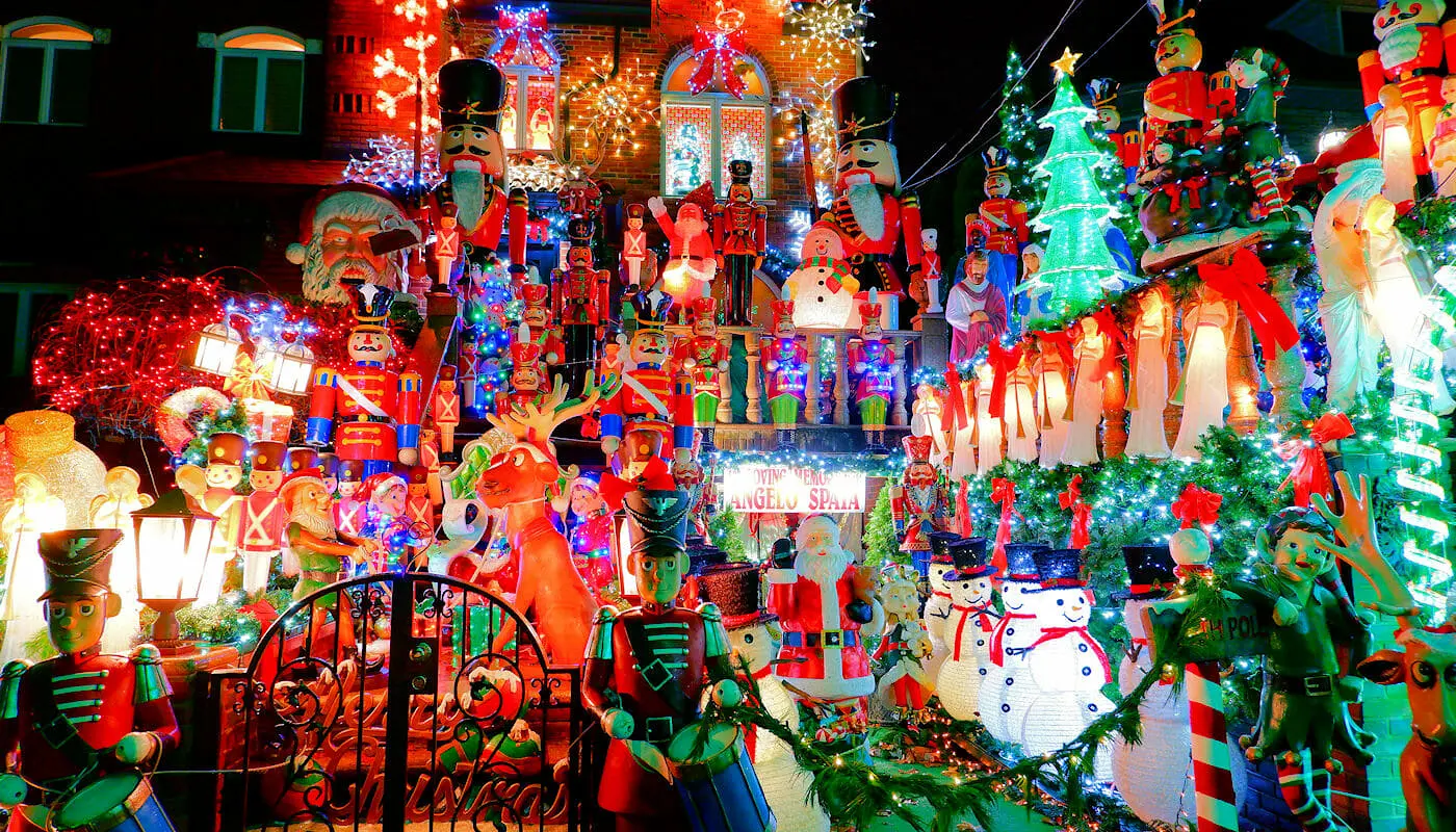 Dyker Heights Christmas Lights Tour - Addobbi