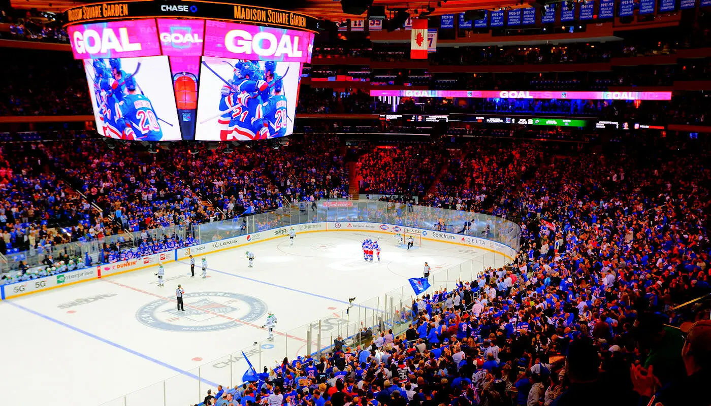 NHL hockey su ghiaccio a New York