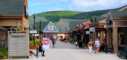Shopping a Woodbury