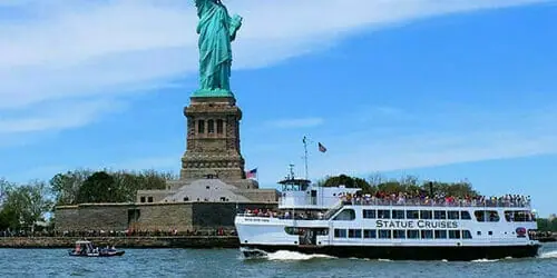 Giri in battello a Manhattan
