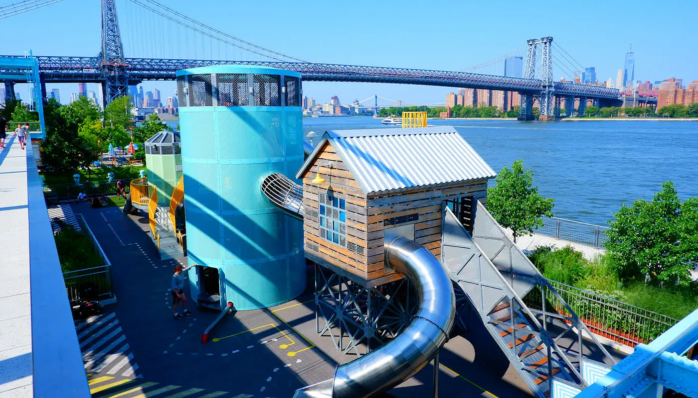 Parchi giochi a New York - Domino Park