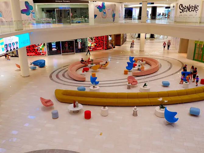 American Dream Mall vicino a New York - Negozi