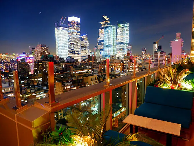 I migliori rooftop bar di New York - 5 o Clock Somewhere Bar