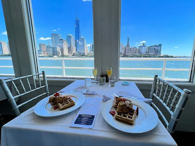 Crociera con Brunch a New York - Tavolo