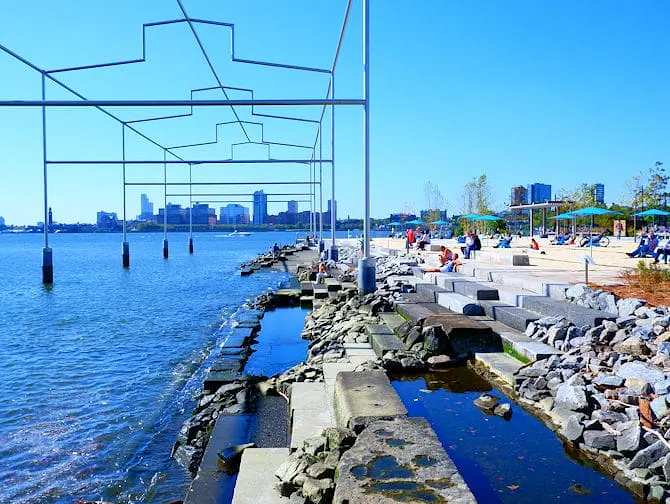 Gansevoort Peninsula a New York - Spiaggia