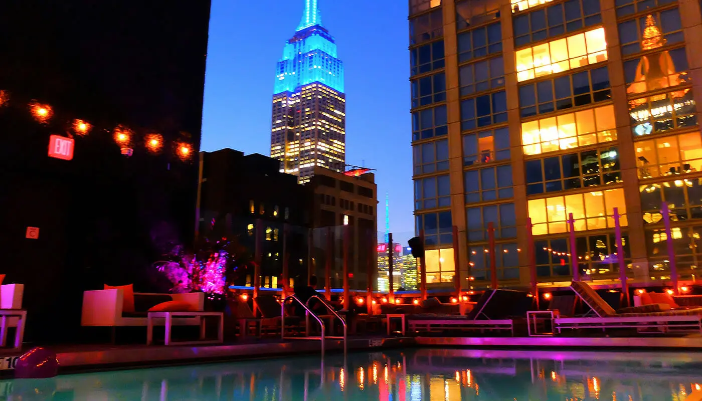 Hotel con piscina a New York - Royalton Park Avenue