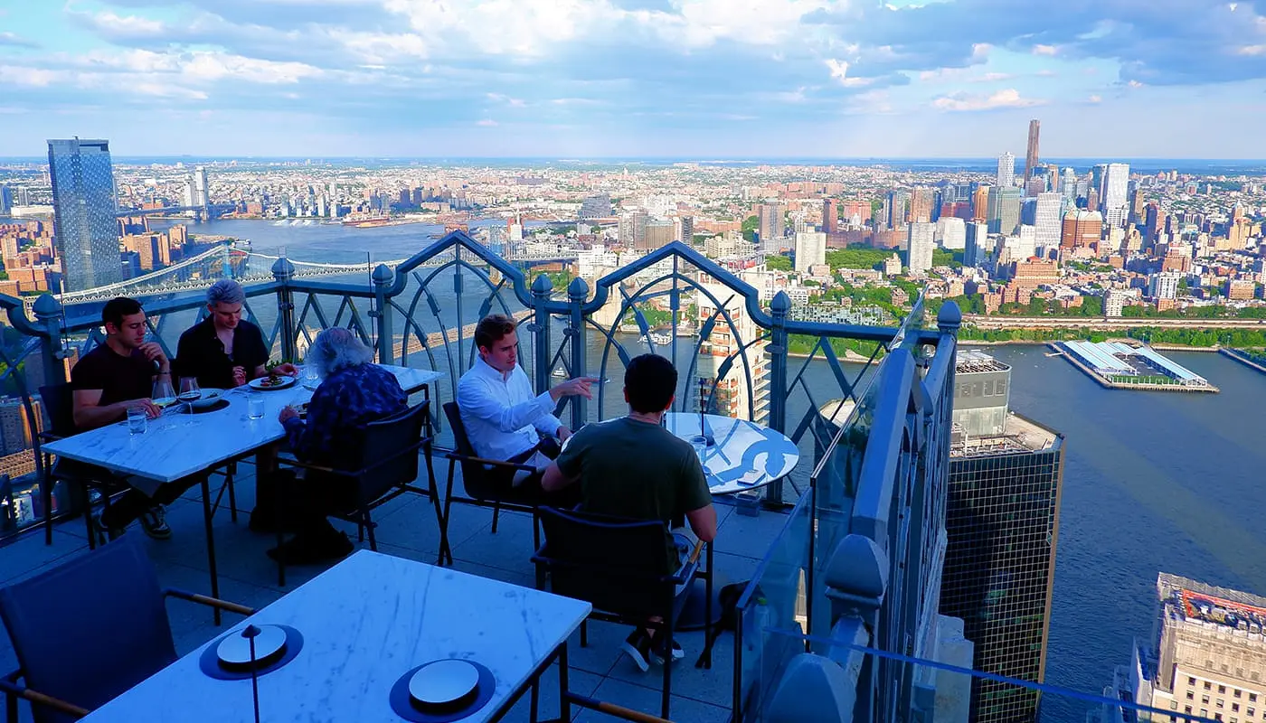 Ristoranti a New York - SAGA