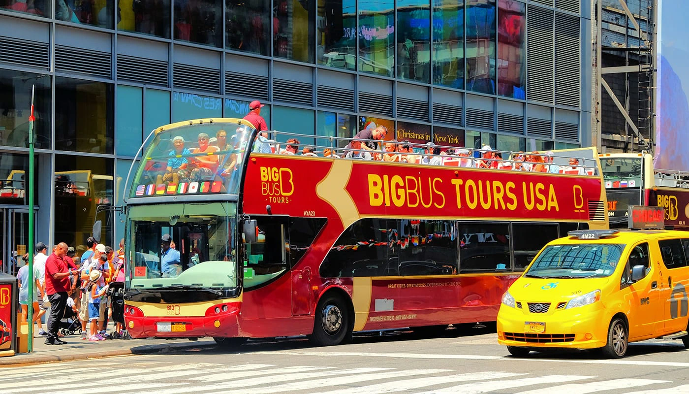 Cosa vedere a New York: le migliori attrazioni - Autobus turistico