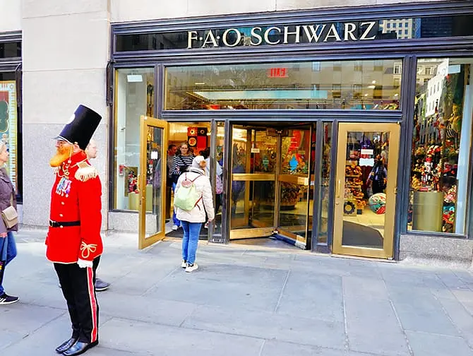 FAO Schwarz a New York