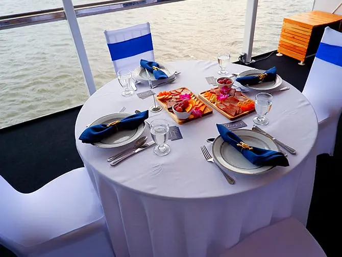 Cena sul battello a New York - Portata