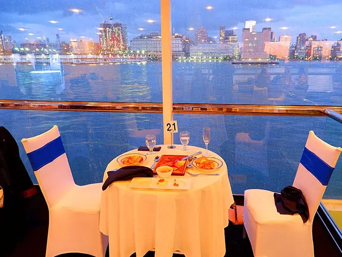 Cena sul battello a New York