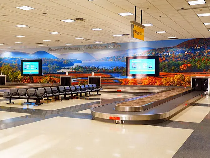 Stewart International Airport (SWF) a New York - Ritiro bagagli
