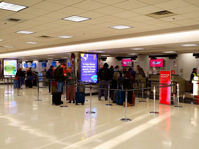 Stewart International Airport (SWF) a New York - Partenze