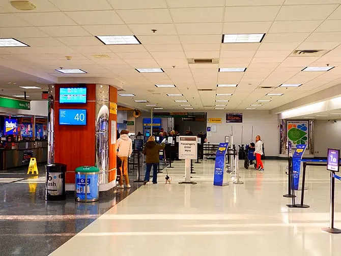 Stewart International Airport (SWF) a New York - Aeroporti a New York