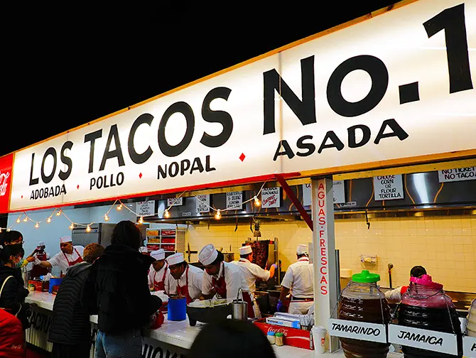 Il miglior cibo messicano a New York - Los Tacos No 1