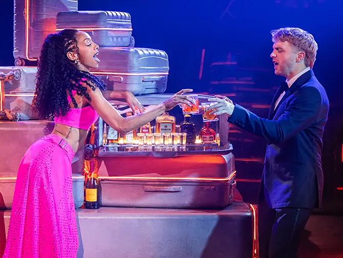 Biglietti per Two Strangers (Carry a Cake Across New York) a Broadway - Musical