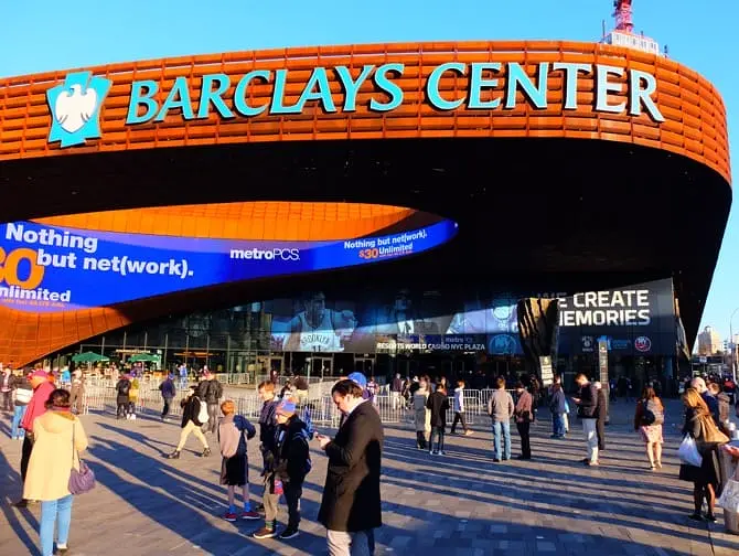 Tour del Barclays Center