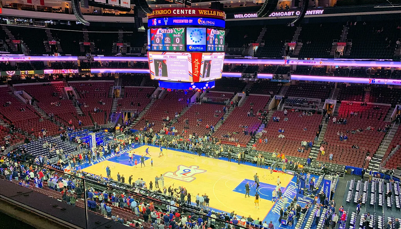 Biglietti dei Philadelphia 76ers - Il campo da basket alla Xfinity Mobile Arena
